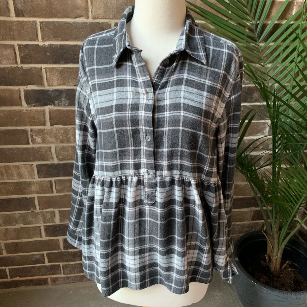 👻🎃 American eagle plaid/flannel shirt
